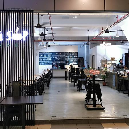Vista Alam Studio Units - Pool, Food Court Шах-Алам Экстерьер фото