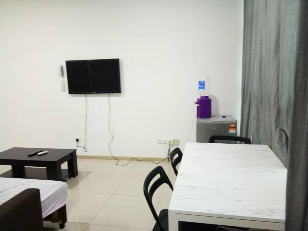 Vista Alam Studio Units - Pool, Food Court Шах-Алам Экстерьер фото